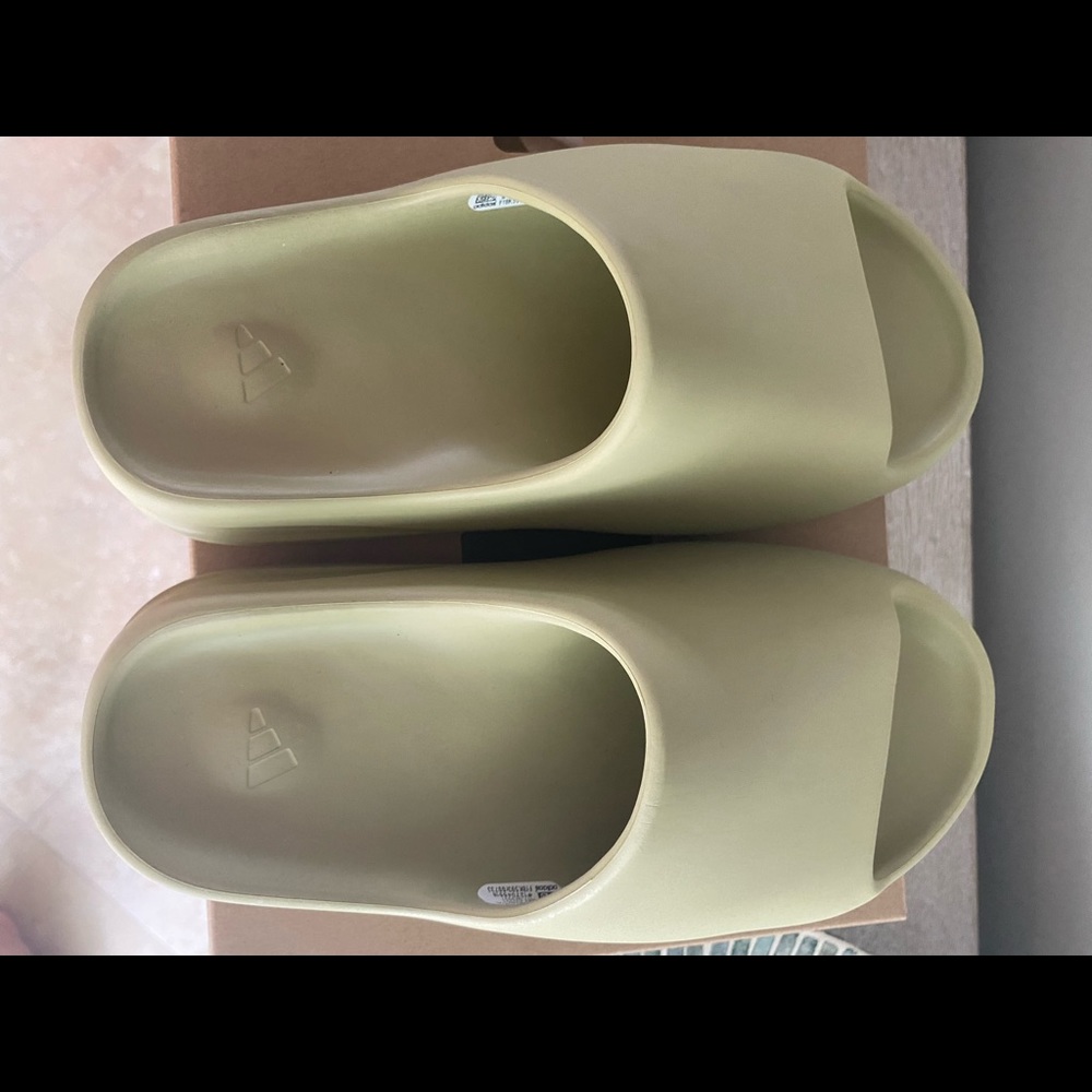 Yeezy Slides